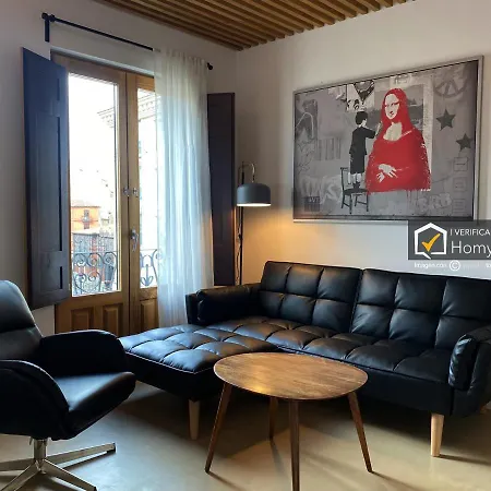 Homyat Poeta Iglesias 2 Apartment